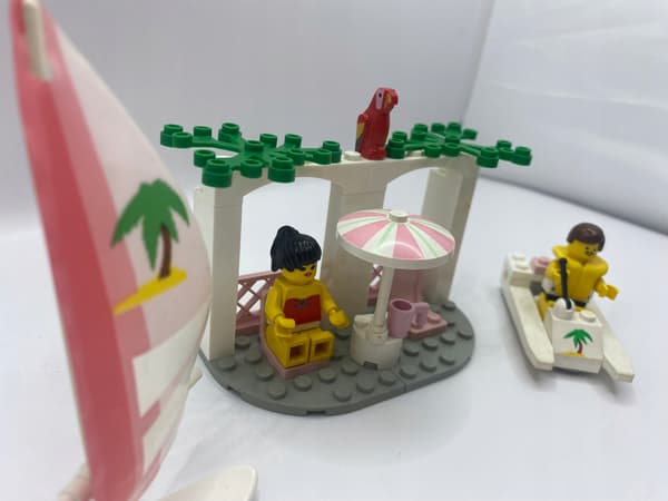 LEGO 6401 Town Beach