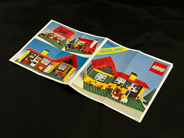6365 LEGO Holiday Home