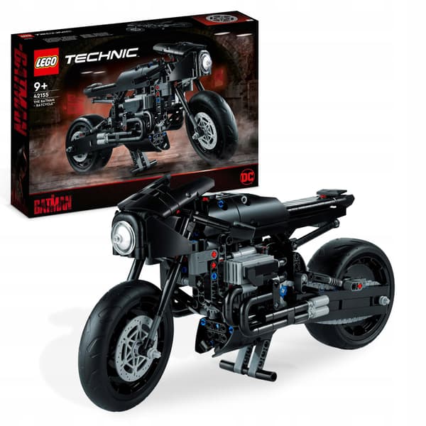 LEGO Technic Batmotor 641-piece set, ages 9+