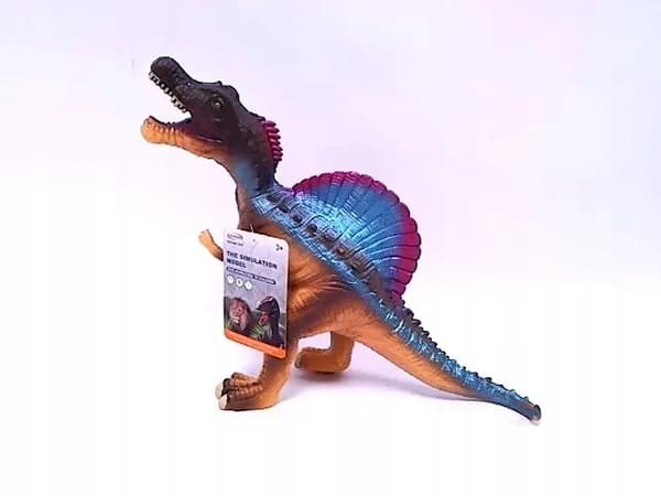 Spinosaurus dinosaur with sound.