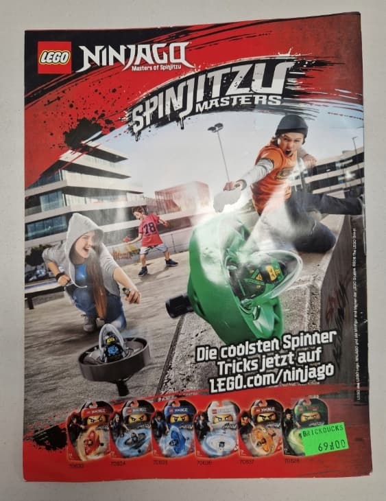 LEGO Ninjago 891837 Nya with a magazine