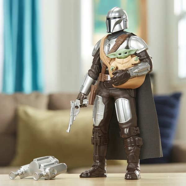 STAR WARS: The Mandalorian and Grogu Interactive Figures