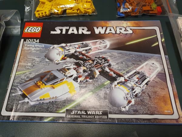 LEGO Star Wars 10134 Y-wing Attack Starfighter – UCS