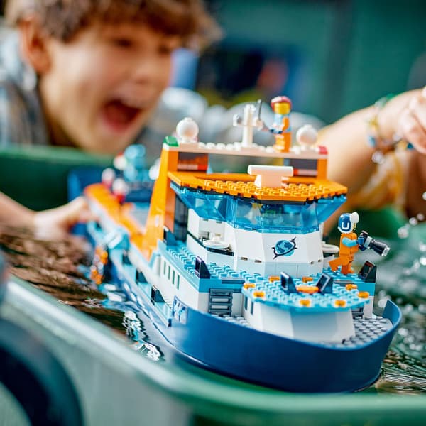 LEGO City: Arctic Explorer’s Boat 60368