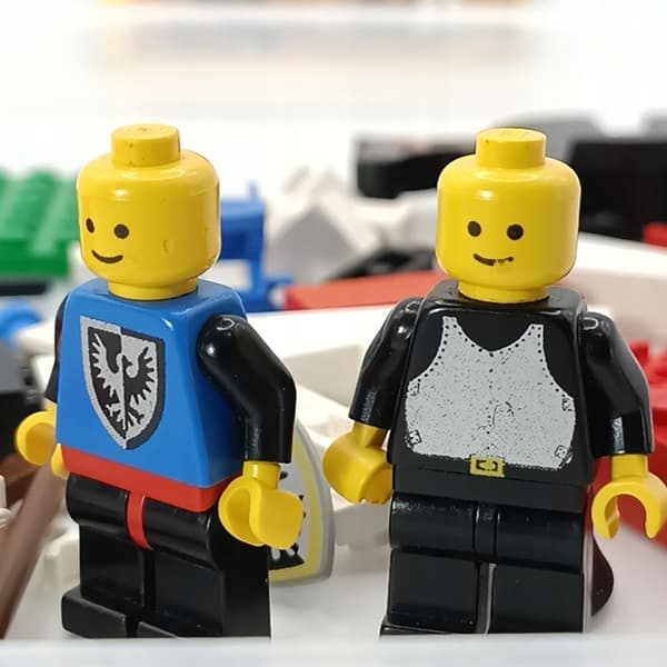 LEGO Castle Guard 6035 The Guard