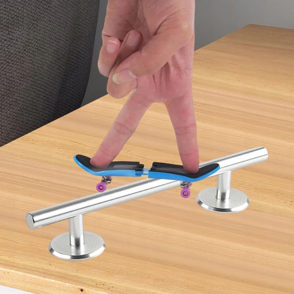 Round Finger Mini Skateboard Rails – Rail Game Silver, 20 cm