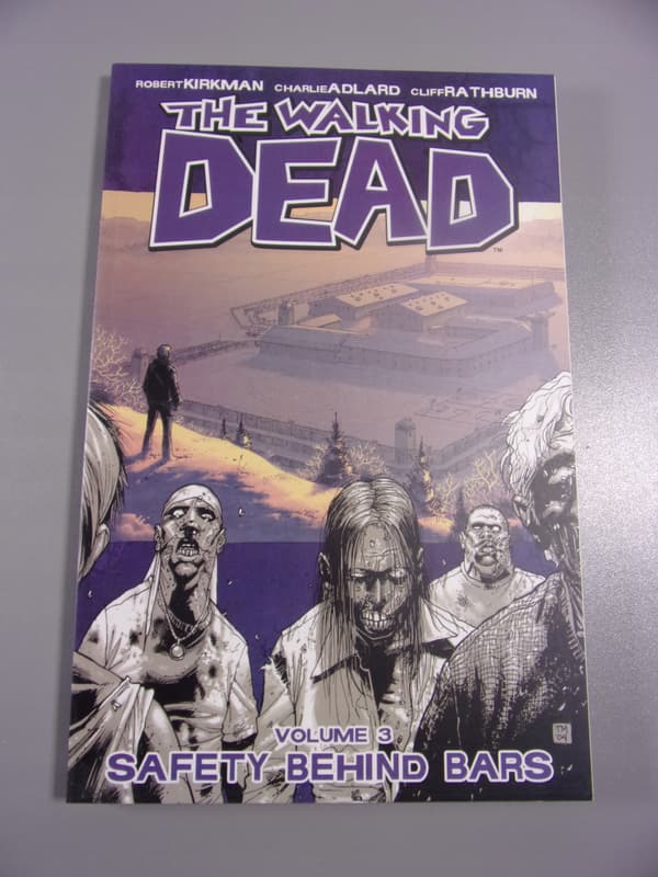 THE WALKING DEAD 3. SAFETY BEHIND BARS 2010, English-language edition