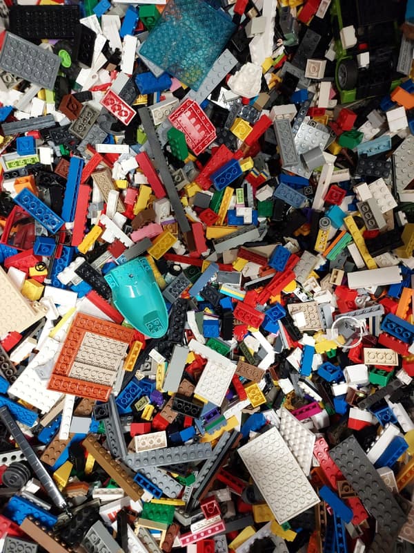 MIX Bricks 4 kg – LEGO + Unsorted second-grade replacements, random selection