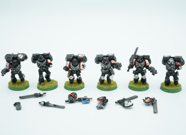 Warhammer 40k Space Marines Assault Squad – set of 6 plastic miniatures