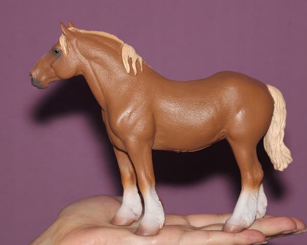 BELGIAN MARE, BAY [FIGURINE]