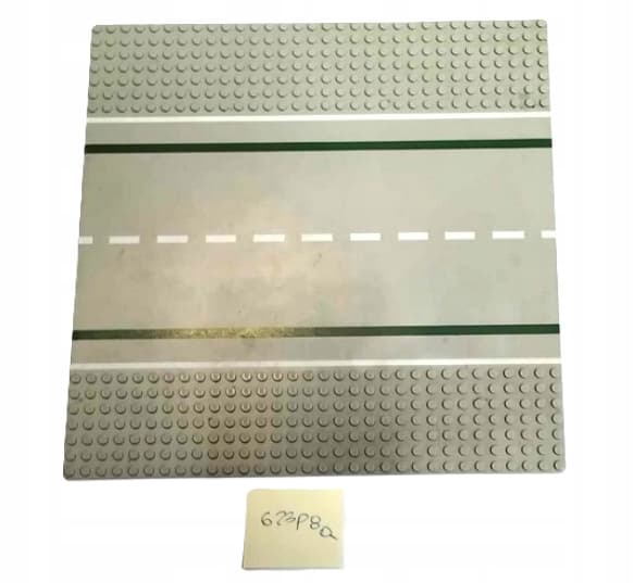 623P8a. LEGO thin building plate, 32x32