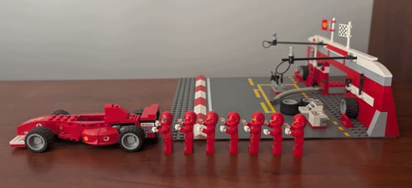 Lego 8375 Ferrari F1 Pit Stop