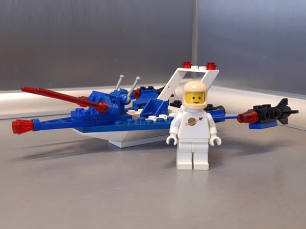 Lego Space 6845 Cosmic Charger (No. 2)