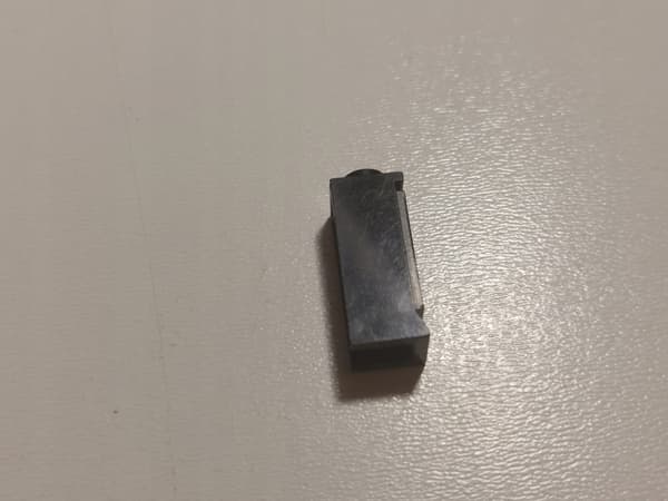 LEGO 29 1 x 1 x 2 window, black