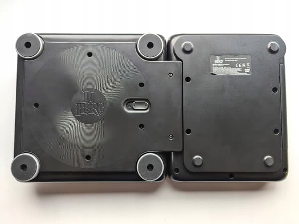 *** ORIGINAL NINTENDO WII DJ HERO ***