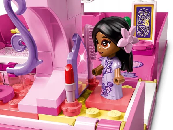 LEGO Disney 43201 Isabella’s Magic Door