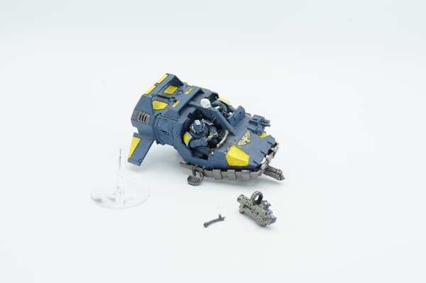 Warhammer 40k Space Marines Land Speeder Tornado plastic model