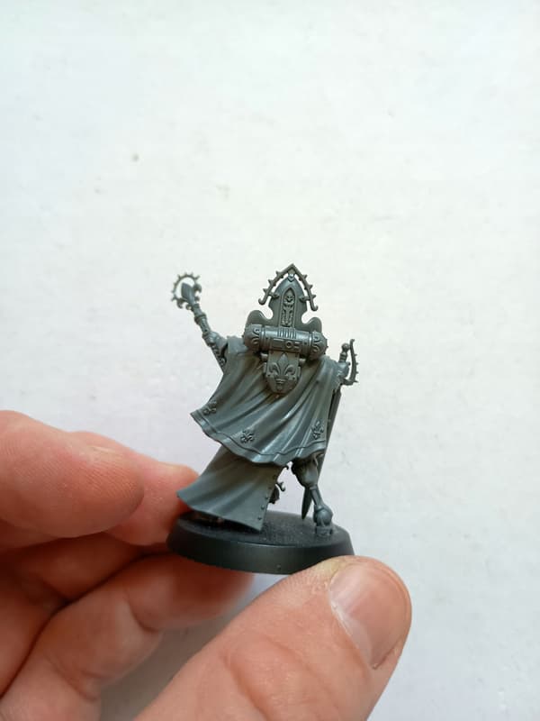 Warhammer 40k Adepta Sororitas Canoness plastic figure sprue