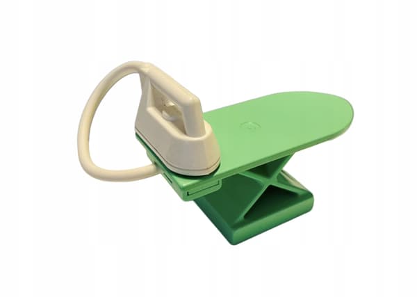 DS Lego Duplo ironing board and iron
