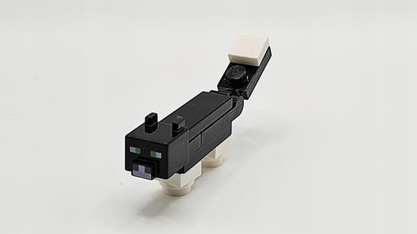 Lego Minecraft black cat figurine
