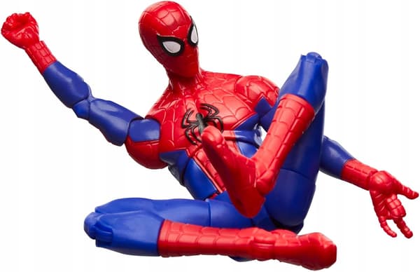 Spider-Man Hasbro Marvel Legends Collectible Figure, 15 cm