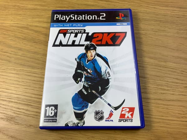 NHL2k7 NHL 2K7 disc – very good+ condition, complete launch edition for PS2
