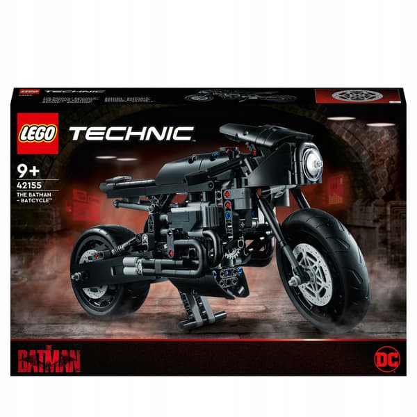 LEGO Technic Batmotor 641-piece set, ages 9+