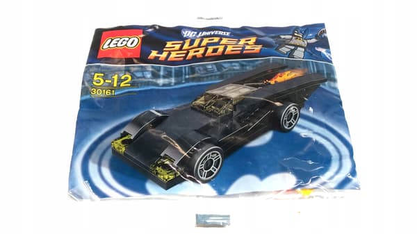 145 LEGO Super Heroes 30161 Batmobile polybag