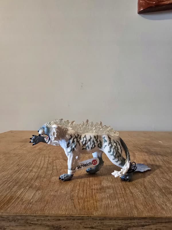 Schleich Eldrador 70147 ICE TIGER figurine, 2021 model