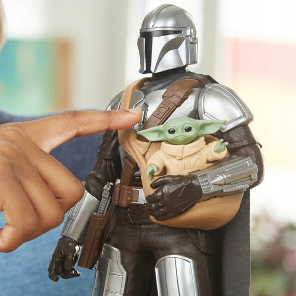 STAR WARS: The Mandalorian and Grogu Interactive Figures