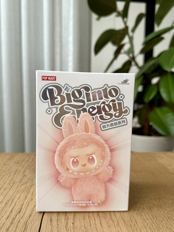 ORIGINAL LABUBU POP MART Big Into Energy Serenity - key ring