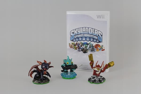 SKYLANDERS: SPYRO’S ADVENTURE STARTER PACK for Wii