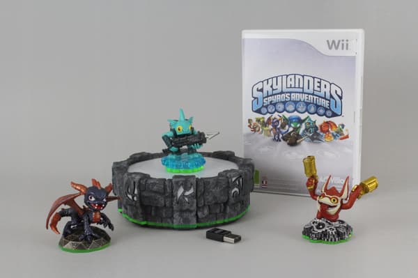 SKYLANDERS: SPYRO’S ADVENTURE STARTER PACK for Wii