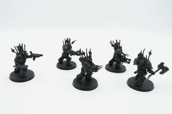 Warhammer 40k Chaos Terminator Squad – set of 5 plastic figures