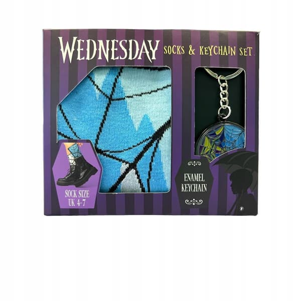 Wednesday – Gift set: key ring and socks