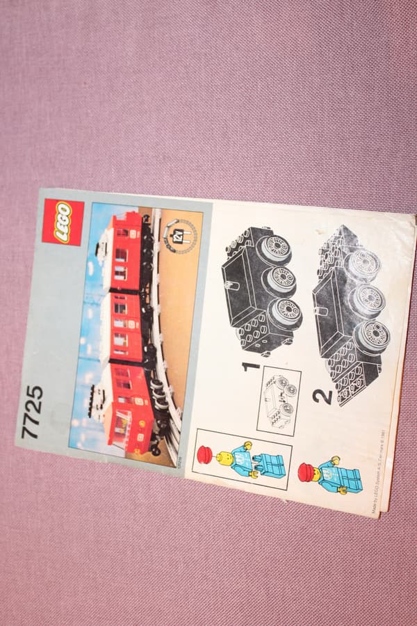 LEGO CITY TOWN TRAIN 7725 set with TRAIN INSTRUCTIONS
