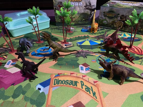 Temi Dinosaur World Set