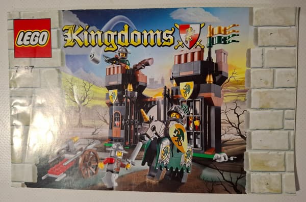 LEGO Kingdoms: 7187 – Escape from the Dragon’s Prison