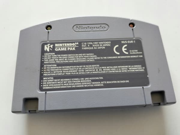 IGGY'S RECKIN BALLS N64 + NINTENDO 64 PROTECTOR * ENG
