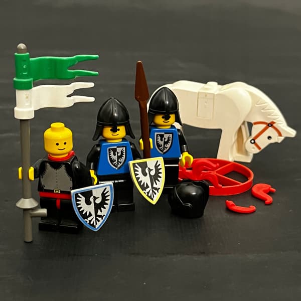 6073 LEGO Knights’ Castle
