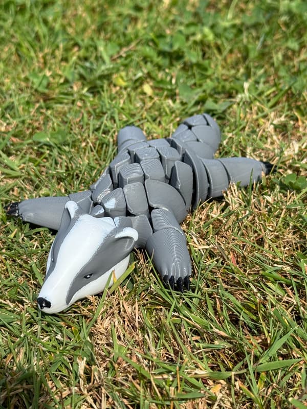 3D segmented badger figurine with moving parts, decorative item, toy, gift