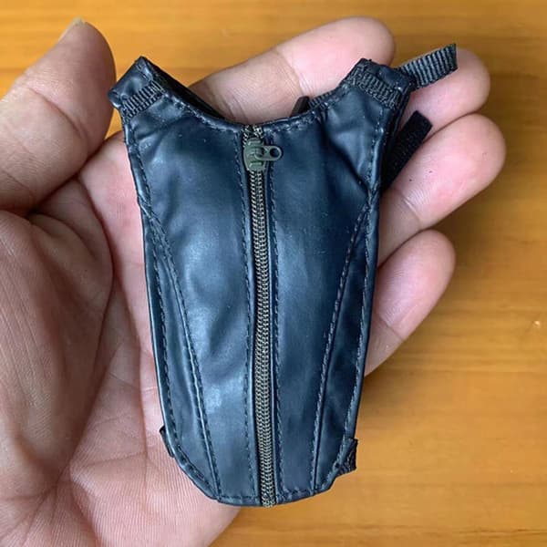1/6 scale OB vest model. A realistic accessory for action figures. A small toy