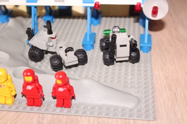 LEGO SPACE CLASSIC 6930-2 INSTRUCTION MANUAL: Space Supply Station SET