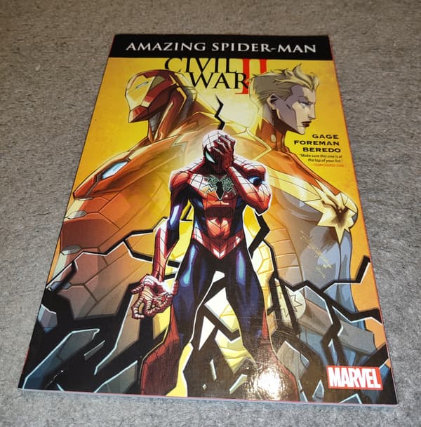 MARVEL Spider-Man: Civil War II – English version (Protective sleeve)