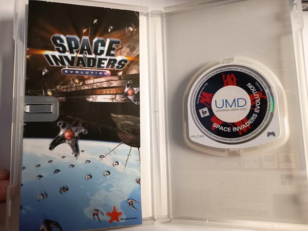 Space Invaders Evolution for PlayStation Portable (PSP) – boxed set 3XA, set 1