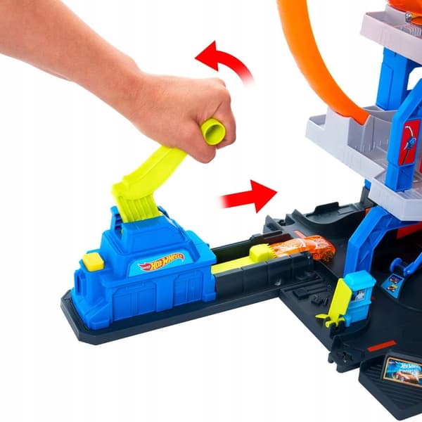 Hot Wheels Mega Loop Garage 3-Level Set JLC05