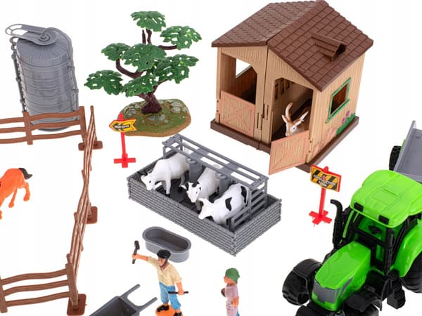 FARM SET WITH ANIMALS