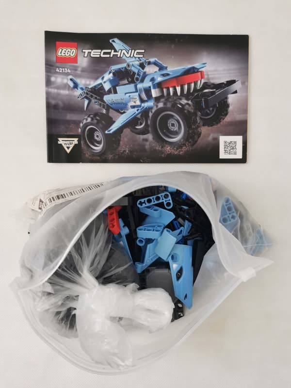 LEGO Technic 42134 Monster Jam Megalodon – SECOND-HAND, COMPLETE SET