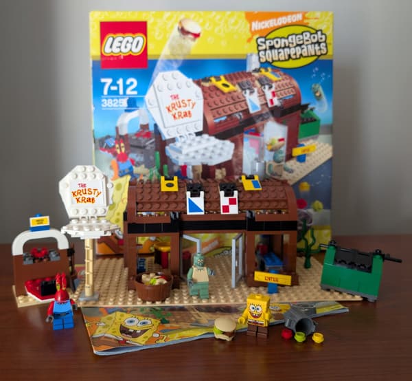 Lego 3825 SpongeBob’s Krusty Krab with Box