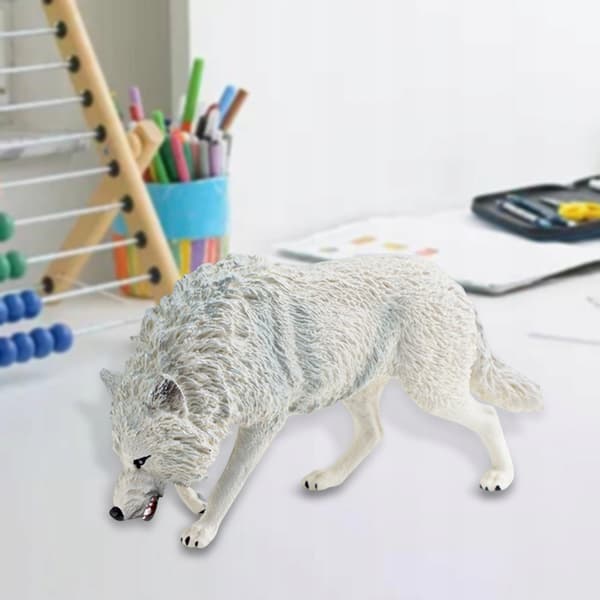 Mini Wolf Figurine – Desk Ornament – Hand-Painted Craft Model – White